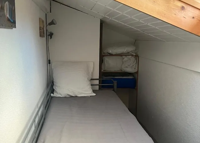 A Deux Pas Du Courant アパート